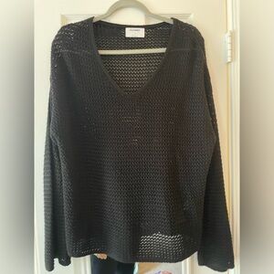 Old Navy Black Open-Knit V-Neck Sweater